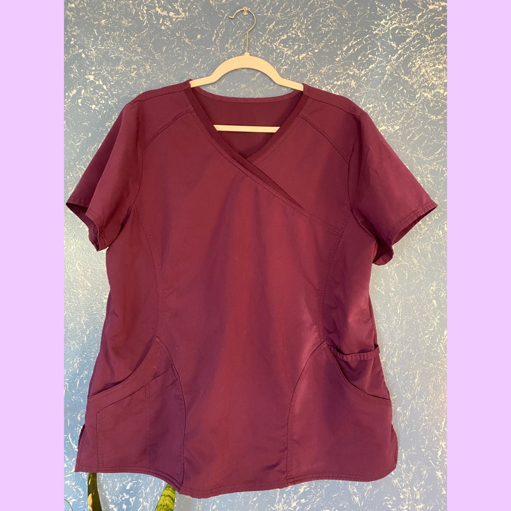 Scrub top